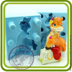 Жустель лошадка с украшениями - 3D силиконовая форма для мыла, свечей, шоколада, гипса и пр.