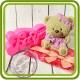 Мишка в шарфе с букетом роз - 3D Объемная силиконовая форма для мыла, свечей, гипса, шоколада и пр.