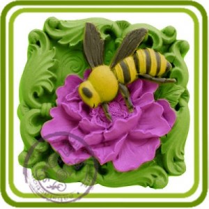 Пчела на цветке - 2D силиконовая форма для мыла, свечей, шоколада, гипса и пр.